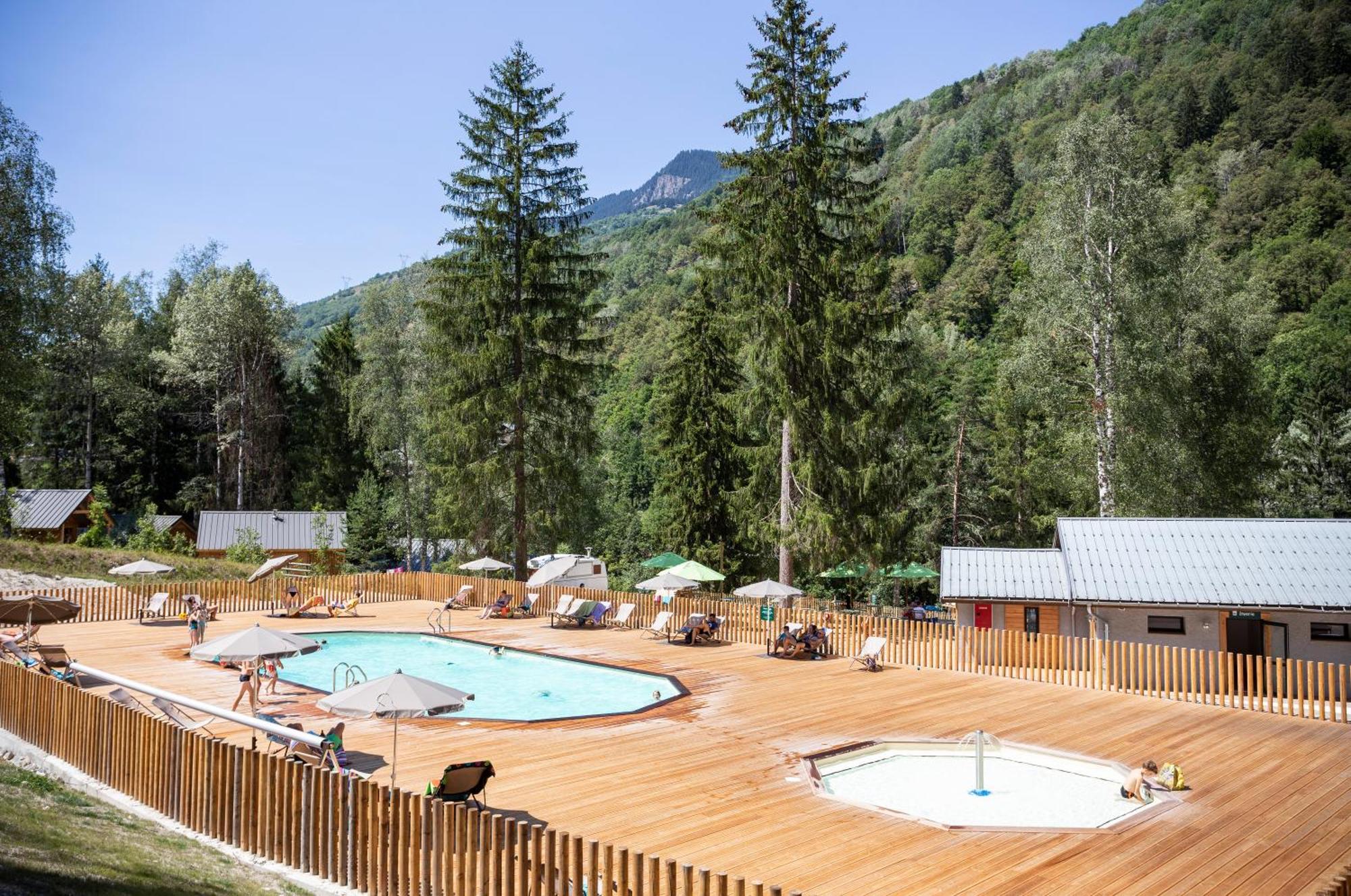 Huttopia Bozel En Vanoise Buitenkant foto
